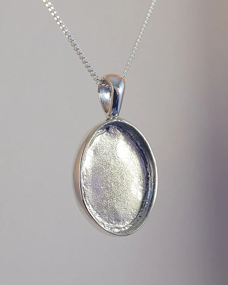 Solid Oval Pendant
