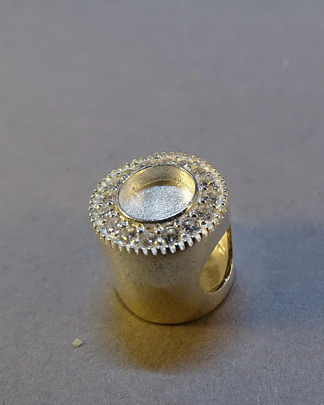 Circle Design with CZ stones Charm