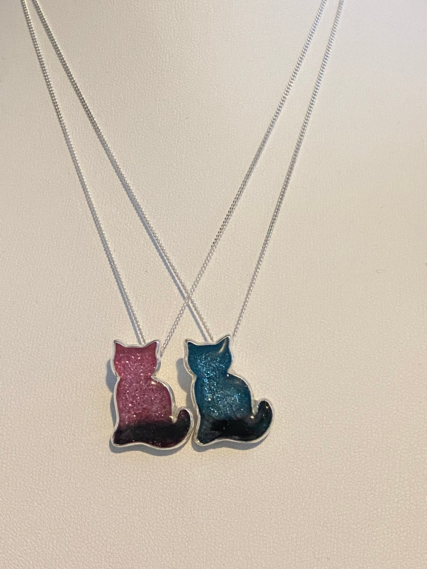 Cat Outline Pendant