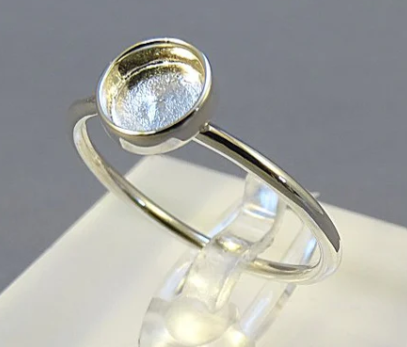 Simple and Elegant Circle Ring